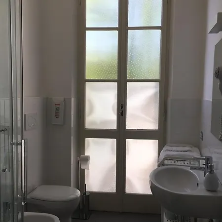 Nocleg ze śniadaniem L'affresco 4*
